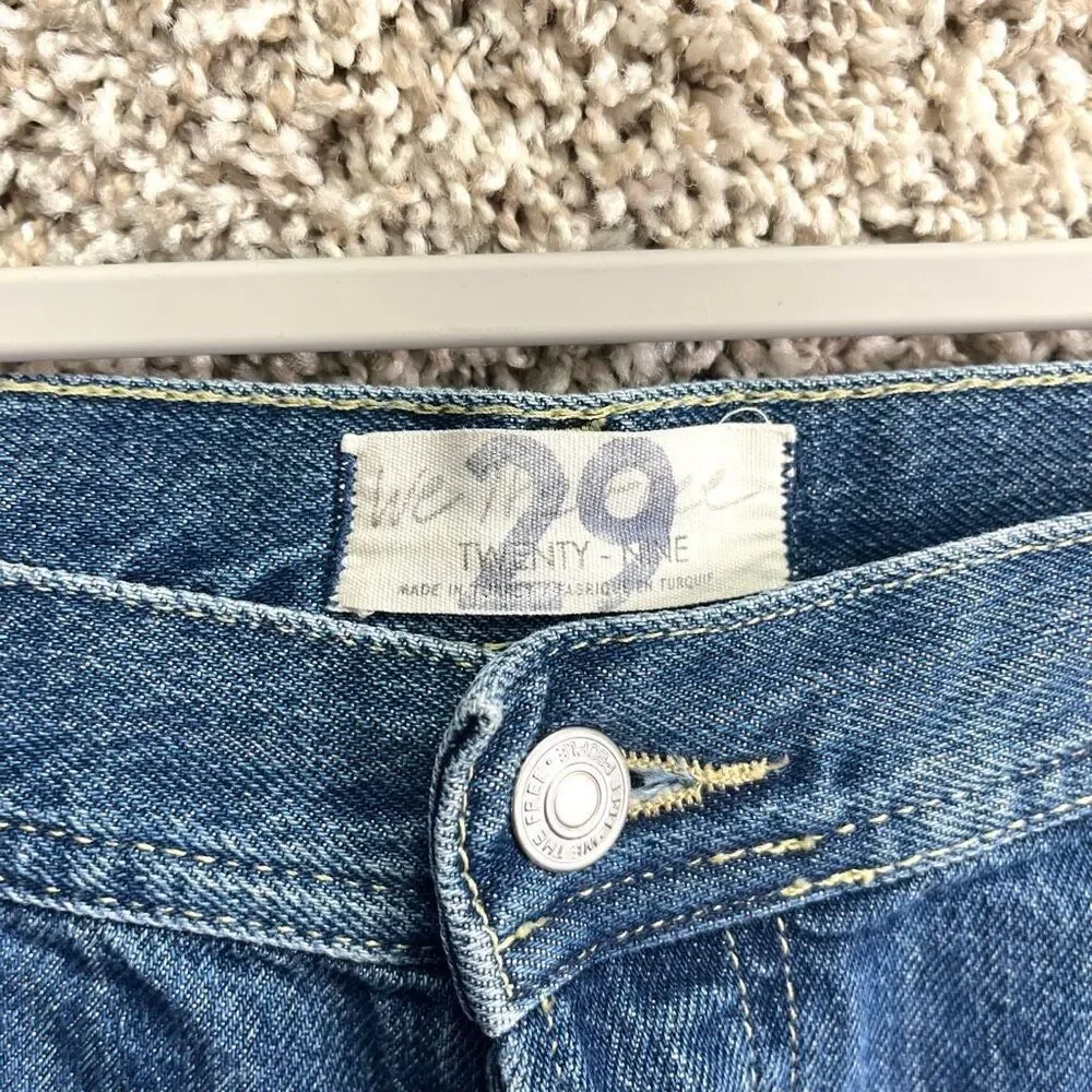 We The Free Jeans Women’s 29 Maggie Mid-Rise Straight-Leg‎ Button Fly Distressed